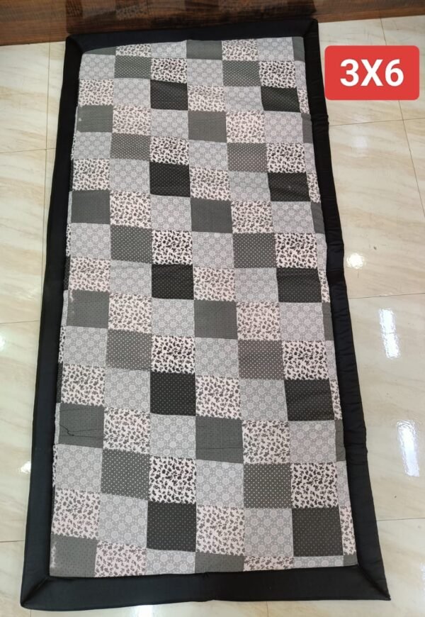 FOLDING MATS