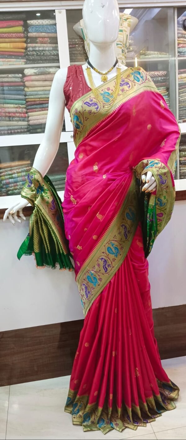 Elegant Handloom Silk Saree: A Timeless Classic