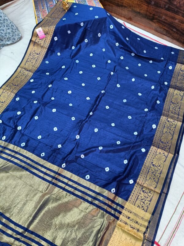 Elegant Cotton Bandhani Saree: A Traditional Gem