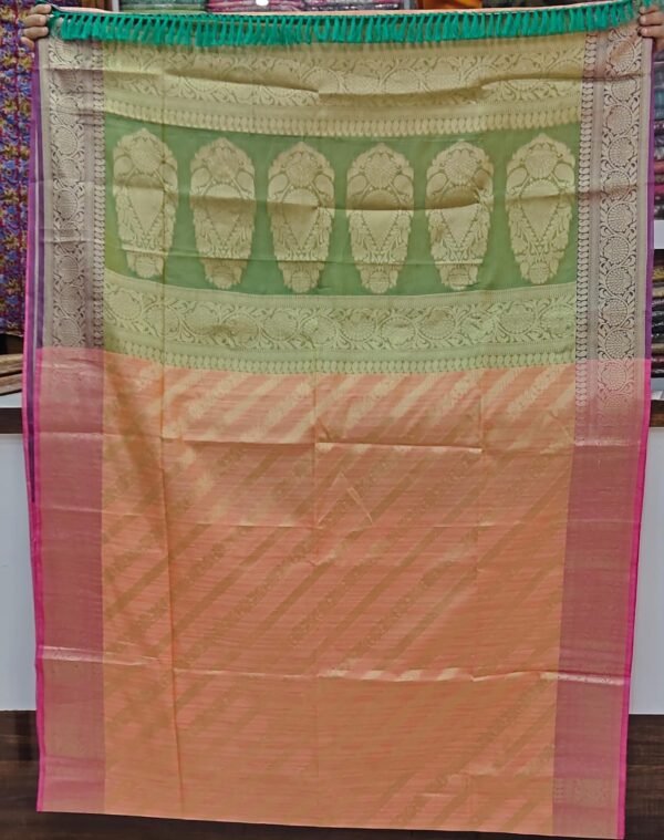 Elegant Lekeriya Tissu Saree: A Blend of Tradition and Style