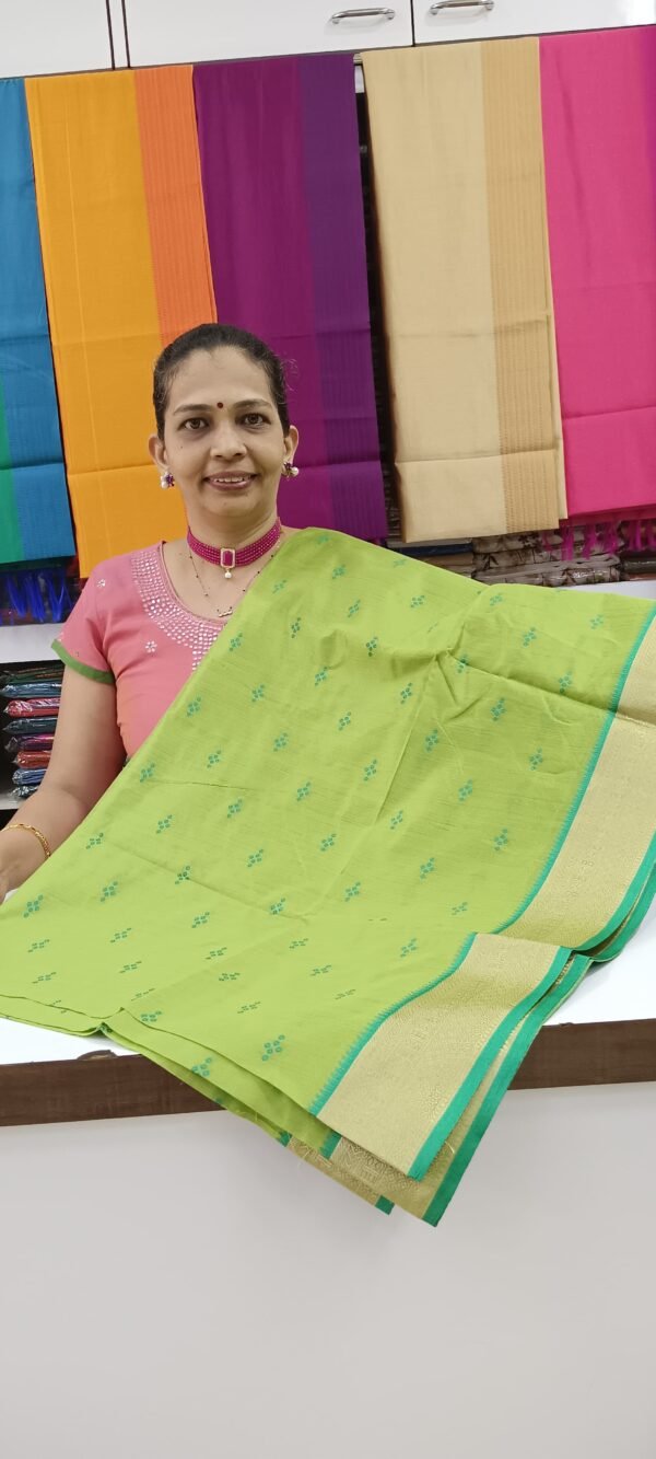 Elegant Tassar Bandhani Print: A Timeless Tradition